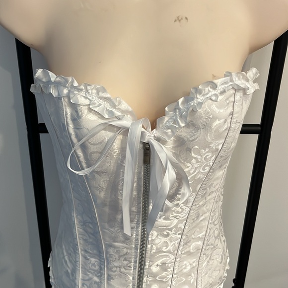 ADORE ME White Corset LARGE Ruffle Tie Bride Bridal Wedding Ruffle Trim Size M - Picture 2 of 9